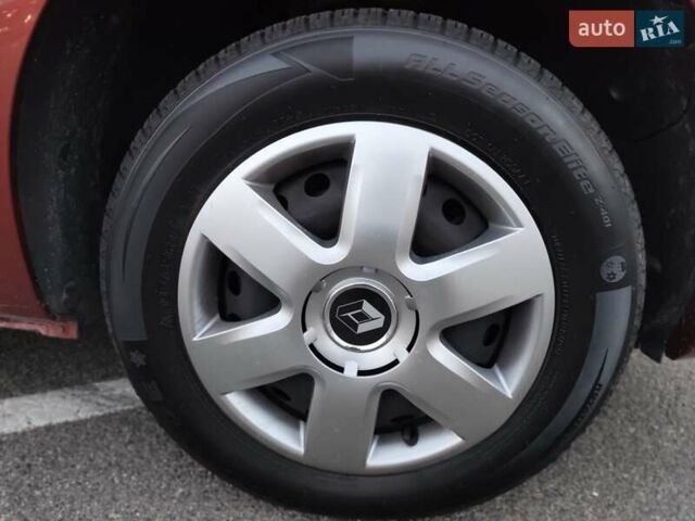 Красный Рено Кенгу, объемом двигателя 1.5 л и пробегом 195 тыс. км за 7300 $, фото 59 на Automoto.ua