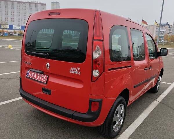 Красный Рено Кенгу, объемом двигателя 1.5 л и пробегом 240 тыс. км за 7150 $, фото 4 на Automoto.ua