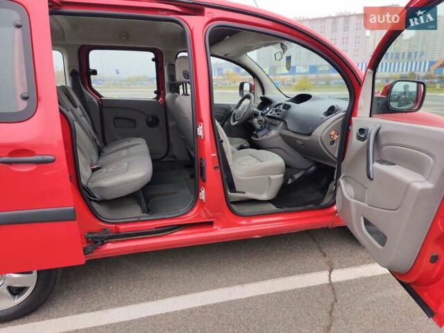 Красный Рено Кенгу, объемом двигателя 1.5 л и пробегом 240 тыс. км за 7150 $, фото 28 на Automoto.ua