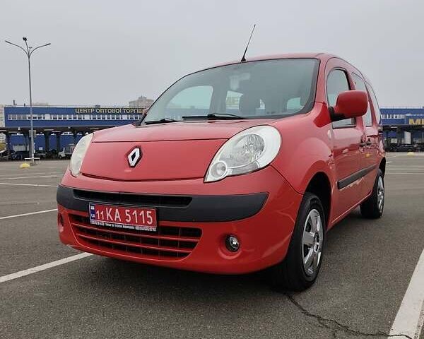 Красный Рено Кенгу, объемом двигателя 1.5 л и пробегом 240 тыс. км за 7150 $, фото 2 на Automoto.ua