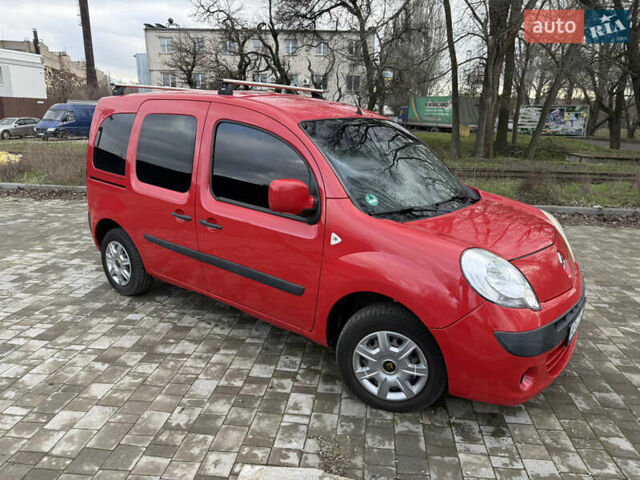 Красный Рено Кенгу, объемом двигателя 1.46 л и пробегом 266 тыс. км за 7200 $, фото 2 на Automoto.ua