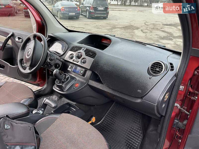 Червоний Рено Кєнгу, об'ємом двигуна 1.5 л та пробігом 265 тис. км за 8100 $, фото 18 на Automoto.ua