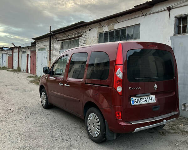 Червоний Рено Кєнгу, об'ємом двигуна 1.5 л та пробігом 265 тис. км за 8100 $, фото 32 на Automoto.ua
