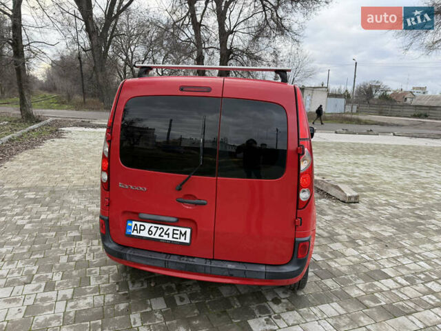 Красный Рено Кенгу, объемом двигателя 1.46 л и пробегом 266 тыс. км за 7200 $, фото 3 на Automoto.ua
