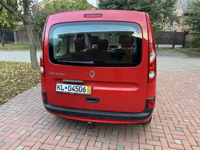 Красный Рено Кенгу, объемом двигателя 1.6 л и пробегом 180 тыс. км за 7550 $, фото 5 на Automoto.ua