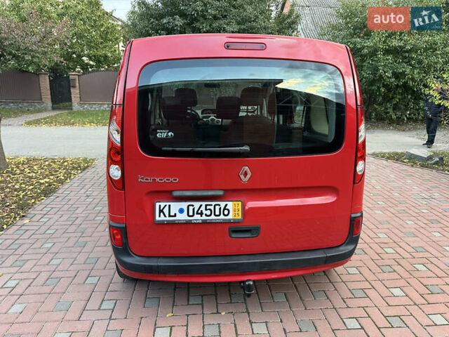 Красный Рено Кенгу, объемом двигателя 1.6 л и пробегом 180 тыс. км за 7550 $, фото 33 на Automoto.ua