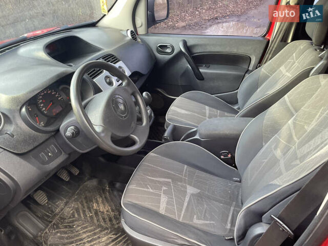 Червоний Рено Кєнгу, об'ємом двигуна 1.46 л та пробігом 248 тис. км за 5600 $, фото 6 на Automoto.ua