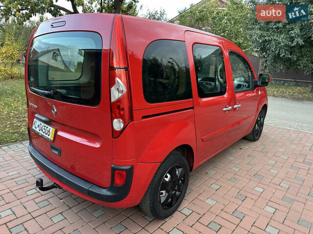 Красный Рено Кенгу, объемом двигателя 1.6 л и пробегом 180 тыс. км за 7550 $, фото 27 на Automoto.ua