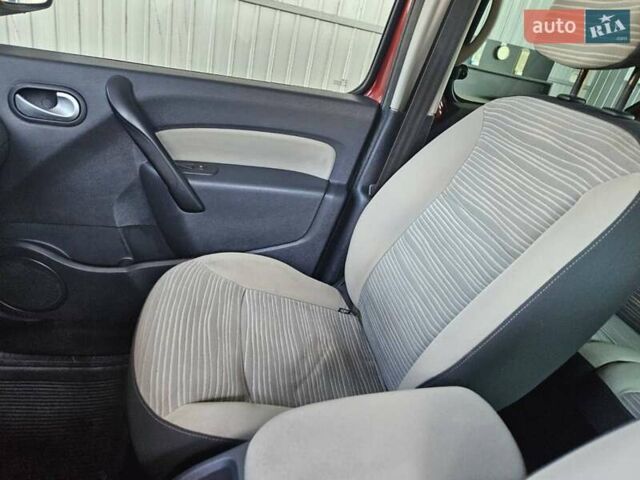 Красный Рено Кенгу, объемом двигателя 1.5 л и пробегом 184 тыс. км за 8300 $, фото 11 на Automoto.ua