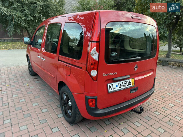 Красный Рено Кенгу, объемом двигателя 1.6 л и пробегом 180 тыс. км за 7550 $, фото 36 на Automoto.ua
