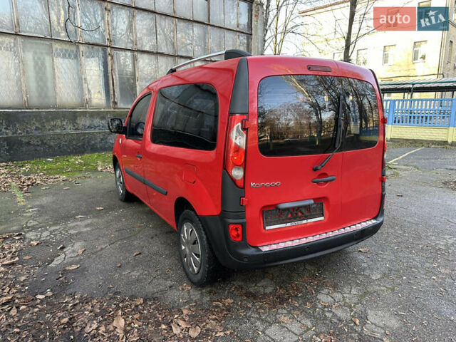 Червоний Рено Кєнгу, об'ємом двигуна 1.5 л та пробігом 248 тис. км за 6400 $, фото 4 на Automoto.ua