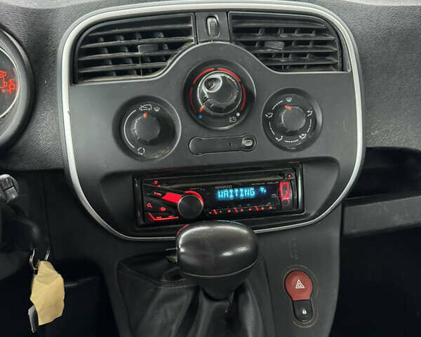 Червоний Рено Кєнгу, об'ємом двигуна 0 л та пробігом 186 тис. км за 5299 $, фото 19 на Automoto.ua