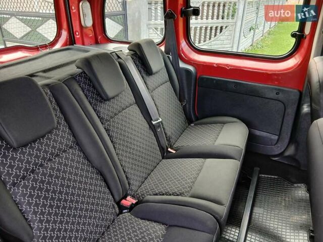 Красный Рено Кенгу, объемом двигателя 1.6 л и пробегом 100 тыс. км за 8200 $, фото 15 на Automoto.ua