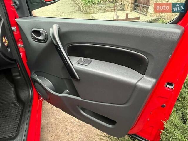 Червоний Рено Кєнгу, об'ємом двигуна 1.5 л та пробігом 148 тис. км за 8300 $, фото 24 на Automoto.ua