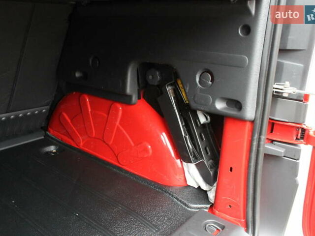 Червоний Рено Кєнгу, об'ємом двигуна 1.5 л та пробігом 148 тис. км за 8300 $, фото 35 на Automoto.ua