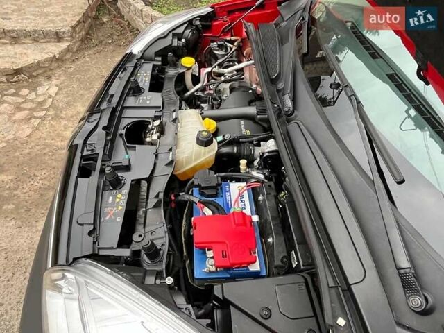 Червоний Рено Кєнгу, об'ємом двигуна 1.5 л та пробігом 148 тис. км за 8300 $, фото 39 на Automoto.ua