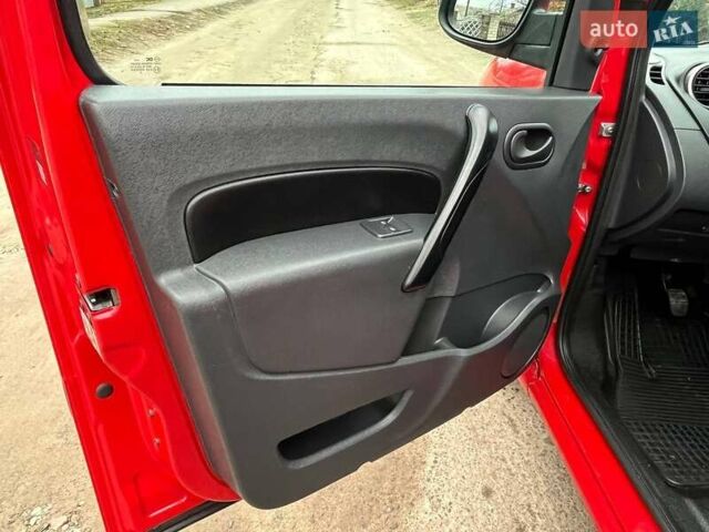 Червоний Рено Кєнгу, об'ємом двигуна 1.5 л та пробігом 148 тис. км за 8300 $, фото 15 на Automoto.ua