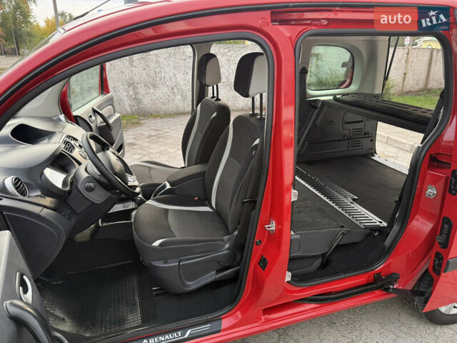 Красный Рено Кенгу, объемом двигателя 1.5 л и пробегом 172 тыс. км за 11499 $, фото 85 на Automoto.ua