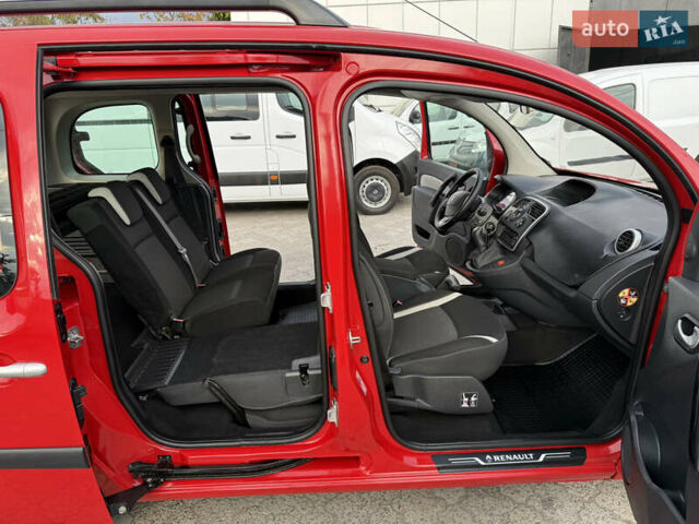 Красный Рено Кенгу, объемом двигателя 1.5 л и пробегом 172 тыс. км за 11499 $, фото 81 на Automoto.ua