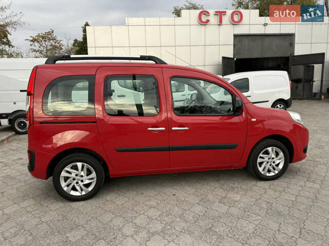 Красный Рено Кенгу, объемом двигателя 1.5 л и пробегом 172 тыс. км за 11499 $, фото 14 на Automoto.ua