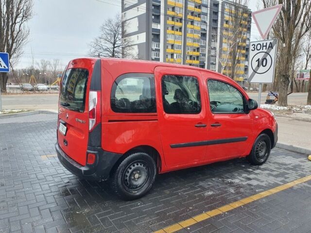 Красный Рено Кенгу, объемом двигателя 1.5 л и пробегом 260 тыс. км за 7990 $, фото 2 на Automoto.ua