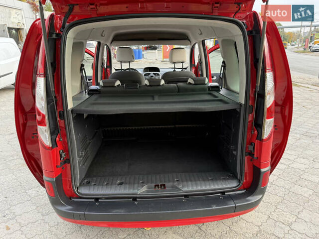 Красный Рено Кенгу, объемом двигателя 1.5 л и пробегом 172 тыс. км за 11499 $, фото 76 на Automoto.ua