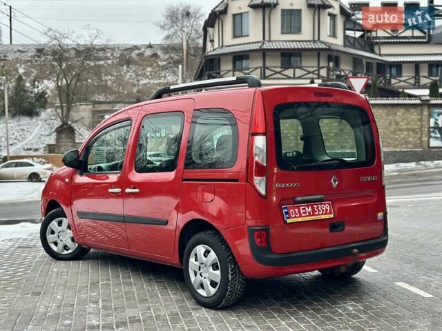 Красный Рено Кенгу, объемом двигателя 1.6 л и пробегом 165 тыс. км за 10550 $, фото 15 на Automoto.ua