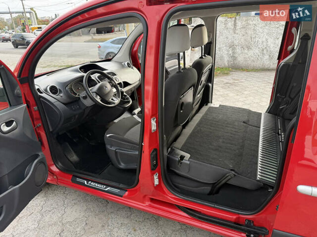 Красный Рено Кенгу, объемом двигателя 1.5 л и пробегом 172 тыс. км за 11499 $, фото 86 на Automoto.ua