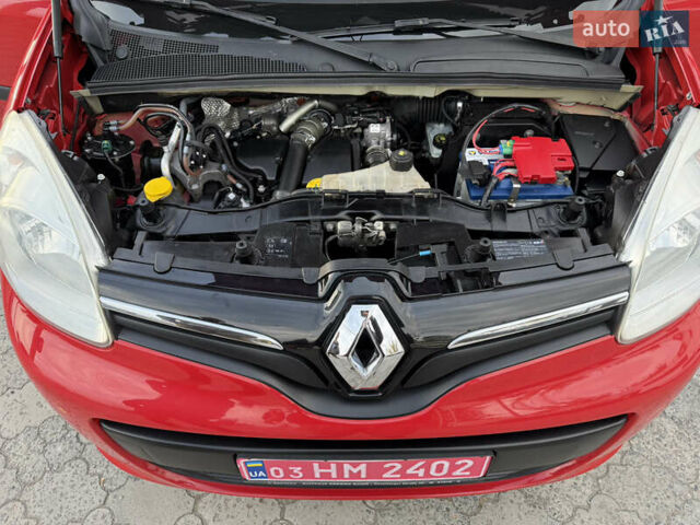 Красный Рено Кенгу, объемом двигателя 1.5 л и пробегом 172 тыс. км за 11499 $, фото 92 на Automoto.ua