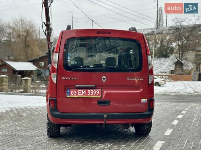 Красный Рено Кенгу, объемом двигателя 1.6 л и пробегом 165 тыс. км за 10550 $, фото 13 на Automoto.ua