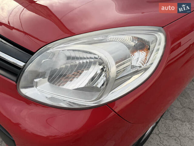 Красный Рено Кенгу, объемом двигателя 1.5 л и пробегом 172 тыс. км за 11499 $, фото 37 на Automoto.ua