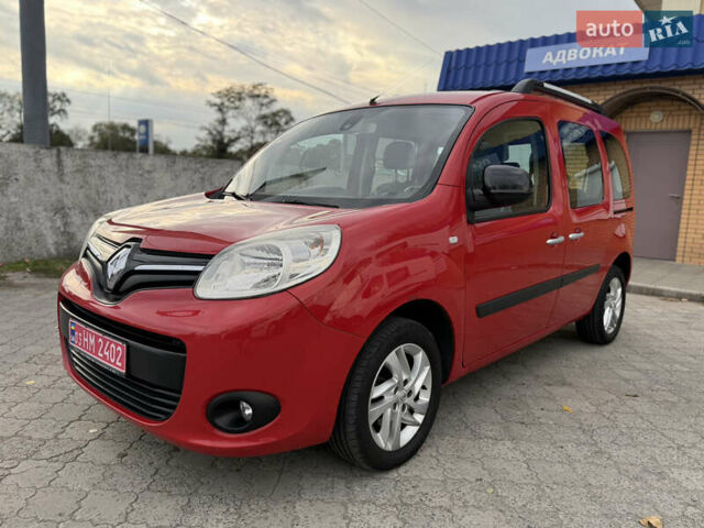 Красный Рено Кенгу, объемом двигателя 1.5 л и пробегом 172 тыс. км за 11499 $, фото 30 на Automoto.ua