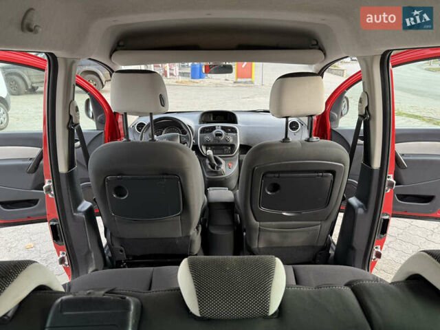 Красный Рено Кенгу, объемом двигателя 1.5 л и пробегом 172 тыс. км за 11499 $, фото 78 на Automoto.ua