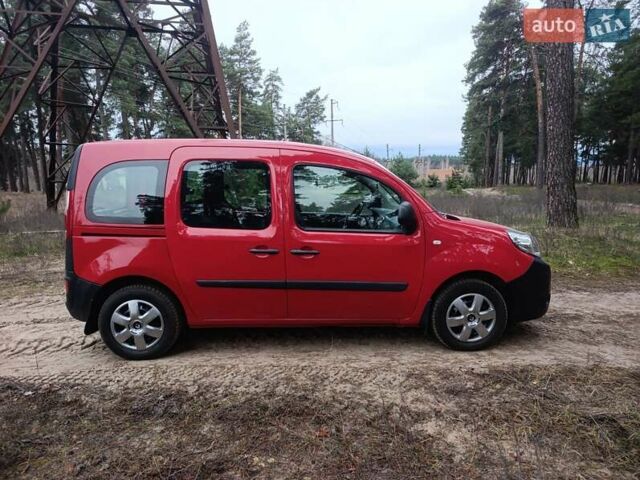 Красный Рено Кенгу, объемом двигателя 1.46 л и пробегом 263 тыс. км за 8700 $, фото 10 на Automoto.ua