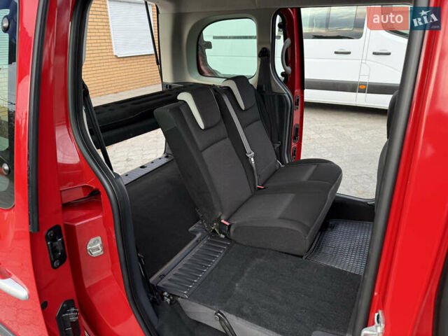 Красный Рено Кенгу, объемом двигателя 1.5 л и пробегом 172 тыс. км за 11499 $, фото 83 на Automoto.ua