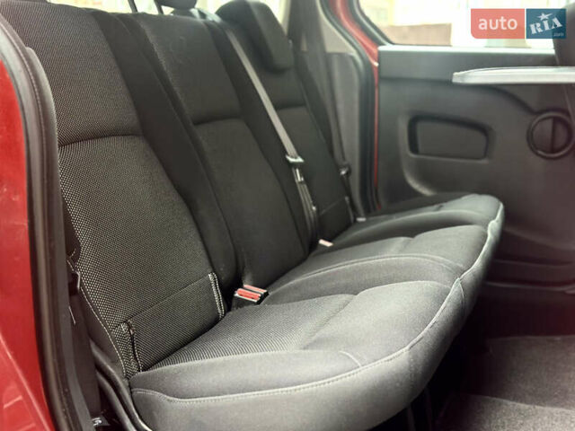 Червоний Рено Кєнгу, об'ємом двигуна 1.5 л та пробігом 170 тис. км за 12850 $, фото 14 на Automoto.ua