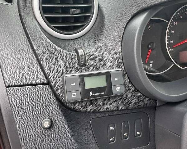 Червоний Рено Кєнгу, об'ємом двигуна 1.5 л та пробігом 257 тис. км за 10450 $, фото 37 на Automoto.ua