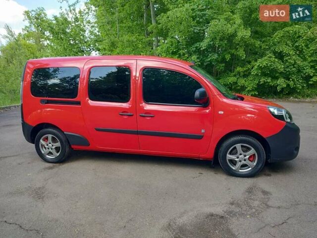 Красный Рено Кенгу, объемом двигателя 0 л и пробегом 96 тыс. км за 7700 $, фото 4 на Automoto.ua