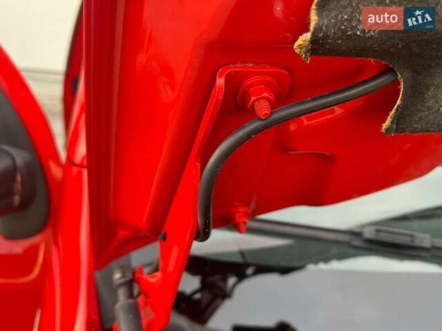 Красный Рено Кенгу, объемом двигателя 1.5 л и пробегом 205 тыс. км за 12250 $, фото 28 на Automoto.ua