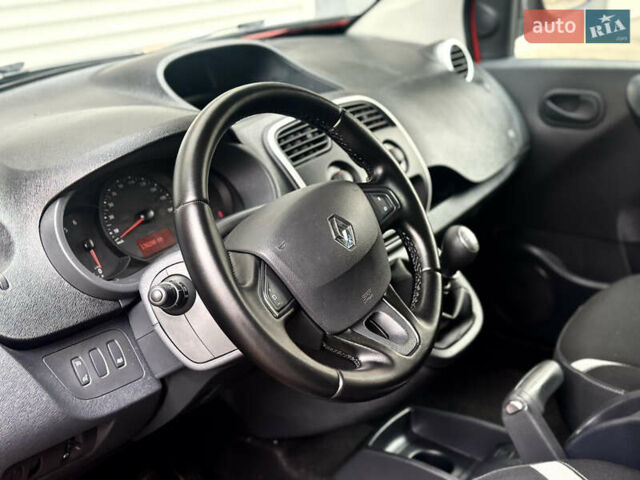 Червоний Рено Кєнгу, об'ємом двигуна 1.5 л та пробігом 170 тис. км за 12850 $, фото 16 на Automoto.ua