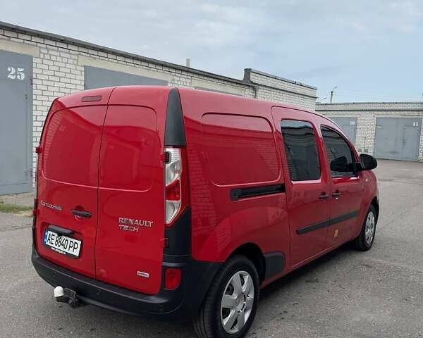 Красный Рено Кенгу, объемом двигателя 1.5 л и пробегом 257 тыс. км за 11700 $, фото 24 на Automoto.ua