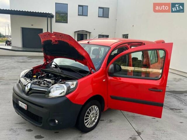 Красный Рено Кенгу, объемом двигателя 1.5 л и пробегом 205 тыс. км за 12250 $, фото 36 на Automoto.ua