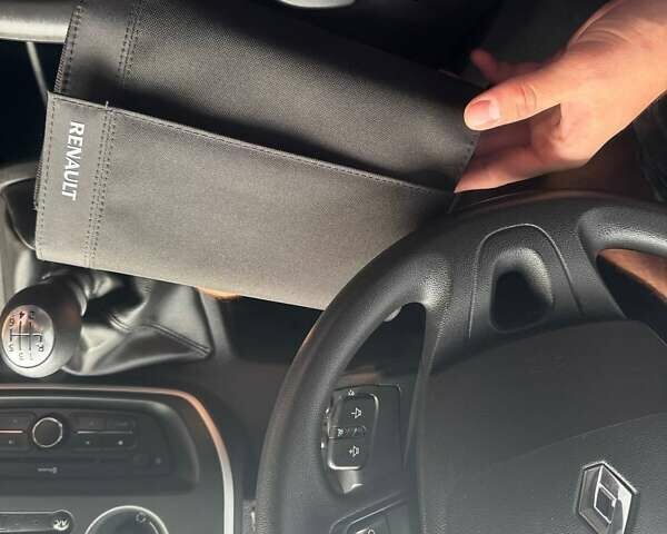 Червоний Рено Кєнгу, об'ємом двигуна 1.5 л та пробігом 257 тис. км за 10450 $, фото 30 на Automoto.ua