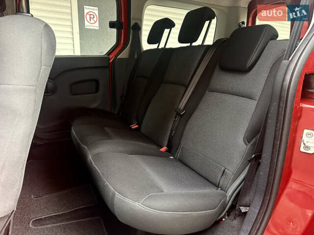 Червоний Рено Кєнгу, об'ємом двигуна 1.5 л та пробігом 170 тис. км за 12850 $, фото 12 на Automoto.ua