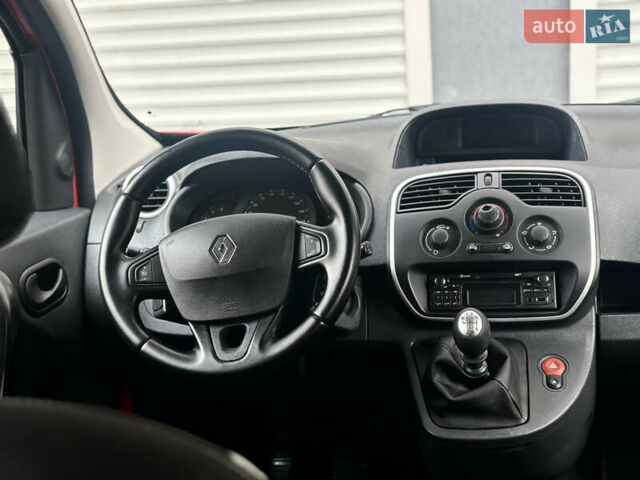 Червоний Рено Кєнгу, об'ємом двигуна 1.5 л та пробігом 170 тис. км за 12850 $, фото 17 на Automoto.ua