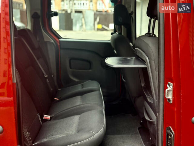 Червоний Рено Кєнгу, об'ємом двигуна 1.5 л та пробігом 170 тис. км за 12850 $, фото 15 на Automoto.ua