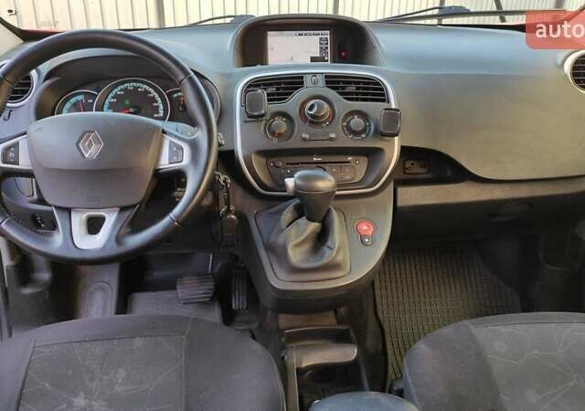 Красный Рено Кенгу, объемом двигателя 0 л и пробегом 201 тыс. км за 17500 $, фото 3 на Automoto.ua