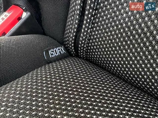 Красный Рено Кенгу, объемом двигателя 1.5 л и пробегом 205 тыс. км за 12250 $, фото 68 на Automoto.ua