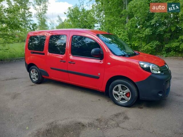Красный Рено Кенгу, объемом двигателя 0 л и пробегом 96 тыс. км за 7700 $, фото 3 на Automoto.ua