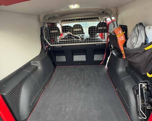 Червоний Рено Кєнгу, об'ємом двигуна 1.5 л та пробігом 257 тис. км за 10450 $, фото 8 на Automoto.ua